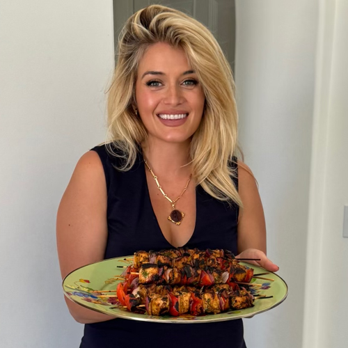 Daphne Oz Posts Chicken Skewers with Red Onion and Bell Pepper